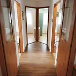 בית נופש Magyar Tenger Pihenohaz, For 2-8 Person, 105 M2, Garden, Pool, Free Parking, 5 Min From The Lake, *