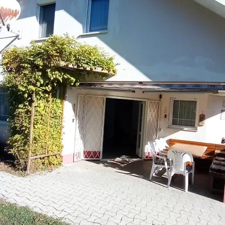 Holiday home Magyar Tenger Pihenohaz, For 2-8 Person, 105 M2, Garden, Pool, Free Parking, 5 Min From The Lake, *