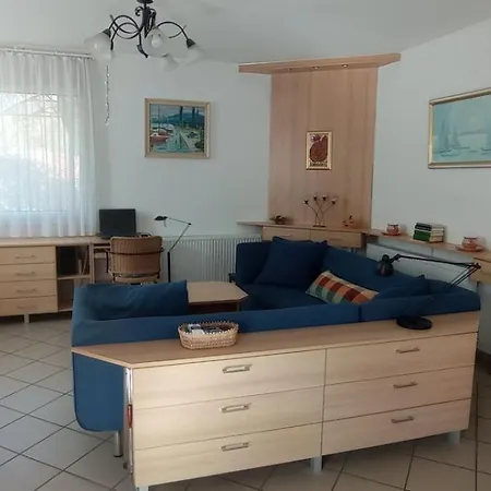 Magyar Tenger Pihenohaz, For 2-8 Person, 105 M2, Garden, Pool, Free Parking, 5 Min From The Lake, Balatonakarattya Дом отдыха
