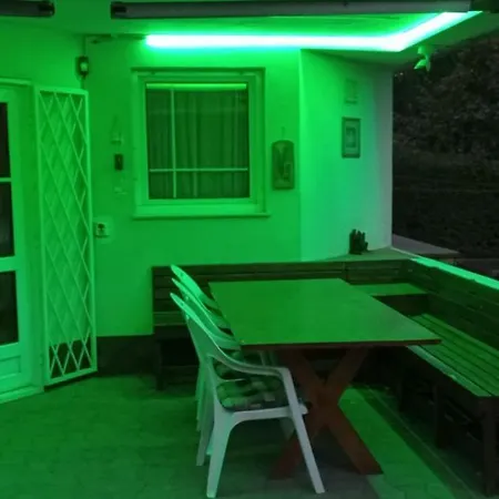 Magyar Tenger Pihenohaz, For 2-8 Person, 105 M2, Garden, Pool, Free Parking, 5 Min From The Lake, Balatonakarattya