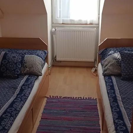 Magyar Tenger Pihenohaz, For 2-8 Person, 105 M2, Garden, Pool, Free Parking, 5 Min From The Lake, Balatonakarattya Балатонакараттья