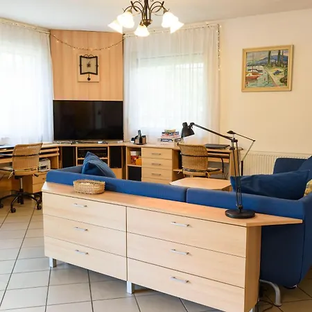 Magyar Tenger Pihenohaz, For 2-8 Person, 105 M2, Garden, Pool, Free Parking, 5 Min From The Lake, *
