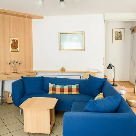 Magyar Tenger Pihenohaz, For 2-8 Person, 105 M2, Garden, Pool, Free Parking, 5 Min From The Lake,