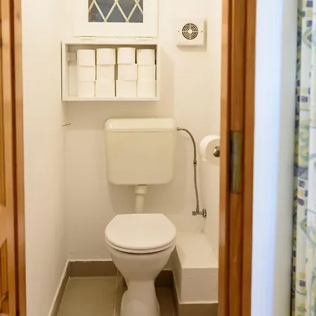 Holiday home Magyar Tenger Pihenohaz, For 2-8 Person, 105 M2, Garden, Pool, Free Parking, 5 Min From The Lake,
