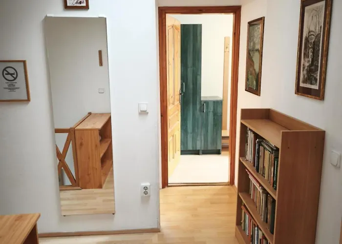 Vakantiehuis Magyar Tenger Pihenohaz, For 2-8 Person, 105 M2, Garden, Pool, Free Parking, 5 Min From The Lake,