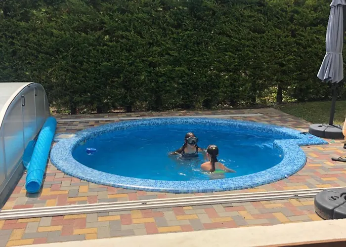 Magyar Tenger Pihenohaz, For 2-8 Person, 105 M2, Garden, Pool, Free Parking, 5 Min From The Lake, Vakantiehuis *